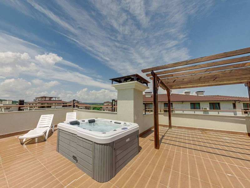 Apartment No. 12 – Exclusive penthouse by the sea