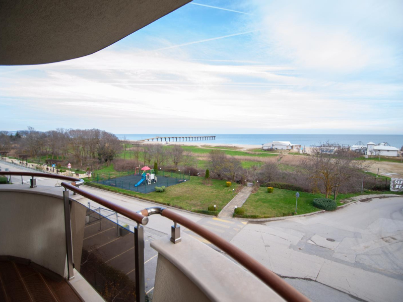 Apartment - 3rd floor, sea view