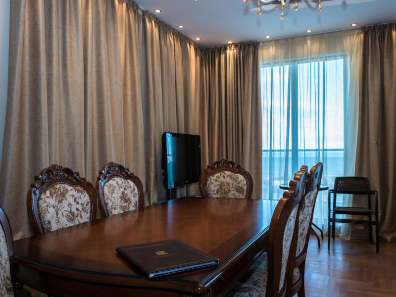 Apartment No. 16 – Representative luxury apartment with a large terrace and sea view | Long Beach Apartments