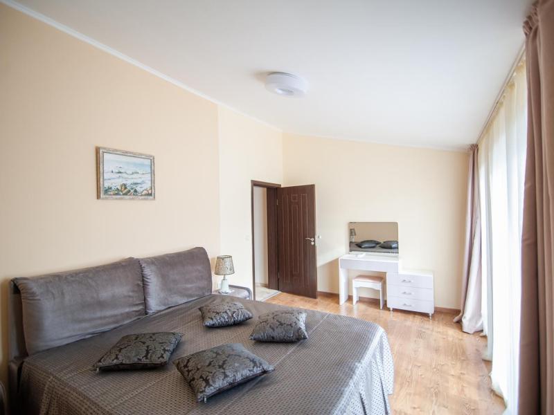 Apartment No. 16 – Representative luxury apartment with a large terrace and sea view | Long Beach Apartments
